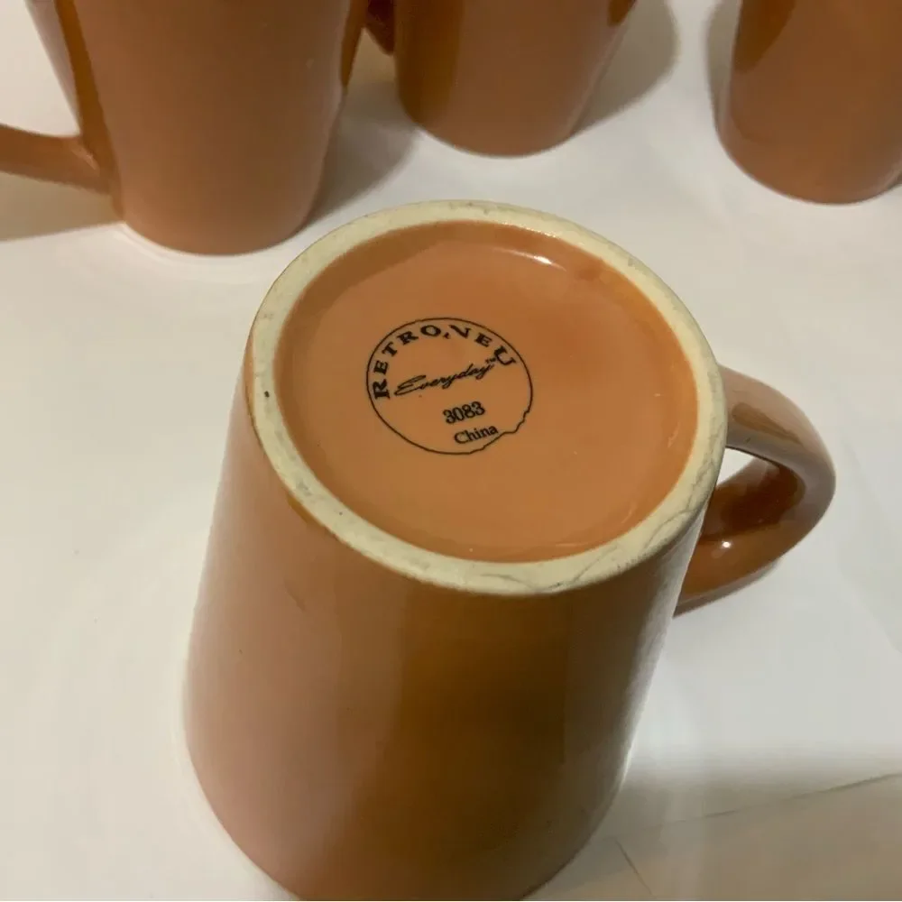 Retroneu Everyday coffee mugs 3083 RARE Lot of 4